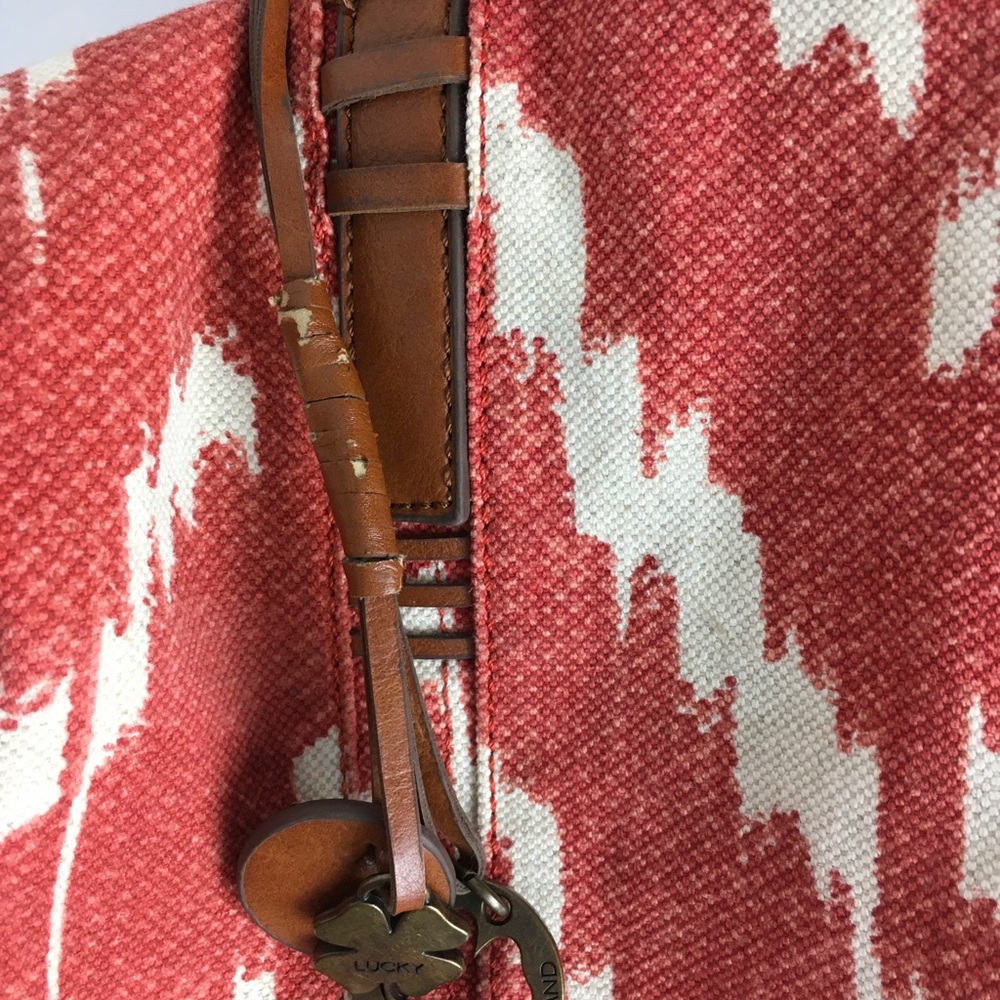 Lucky Brand Red and Cream Shoulder Bag - Picture 6 of 16